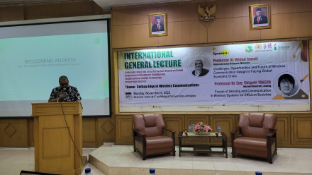 Kuliah Umum Internasional “Cutting Edge in Wireless Communications”